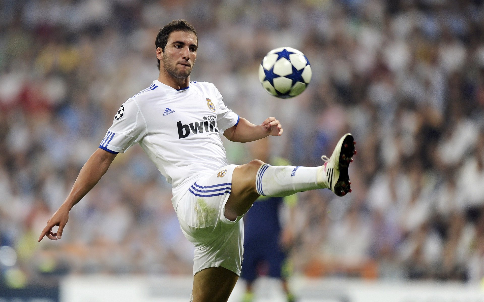 爱游戏体验-中超俱乐部加快建设自有训练基地，中超俱乐部管理体制